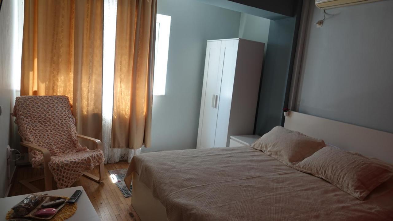 Andreea'S Apartments-Old Town Bukarest Kültér fotó