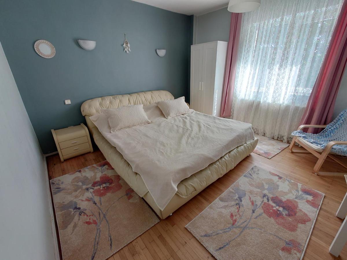 Andreea'S Apartments-Old Town Bukarest Kültér fotó