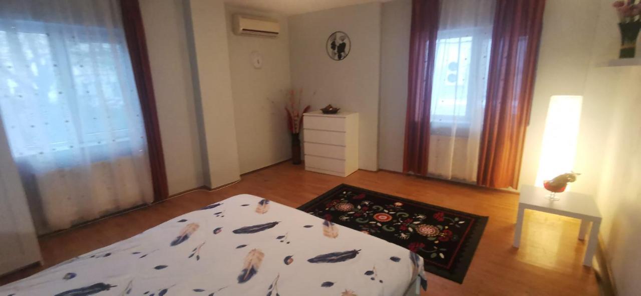 Andreea'S Apartments-Old Town Bukarest Kültér fotó